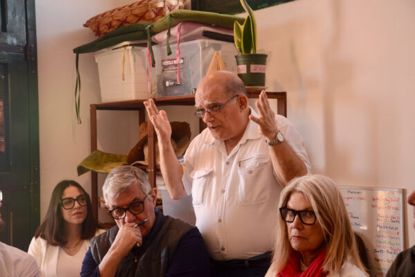 Perit Carmel Cacopardo in an animated discussion